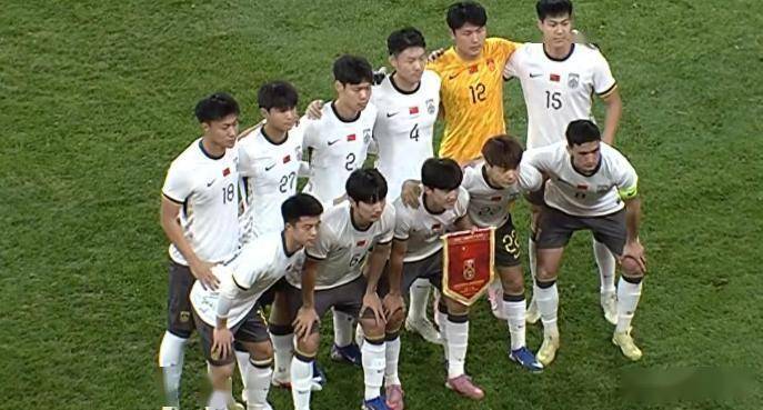 喜讯！落叶球世界波，U23国足1-0胜越南，1胜2平不败收官，无缘夺冠